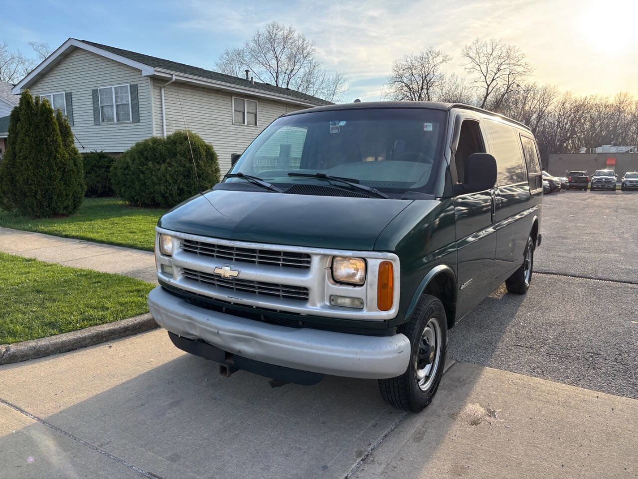 Used 2002 Chevrolet Express 2500 w/ Convenience Pkg 1 image 9
