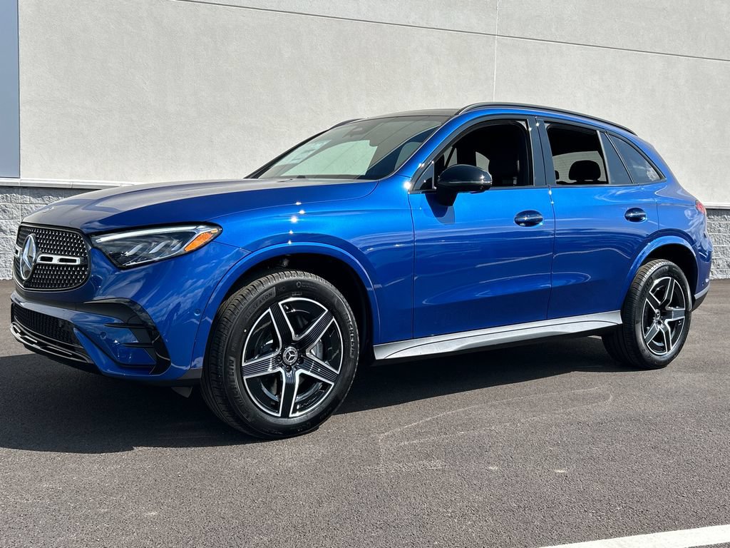 New 2027 Mercedes-Benz GLC 300 4MATIC image 1