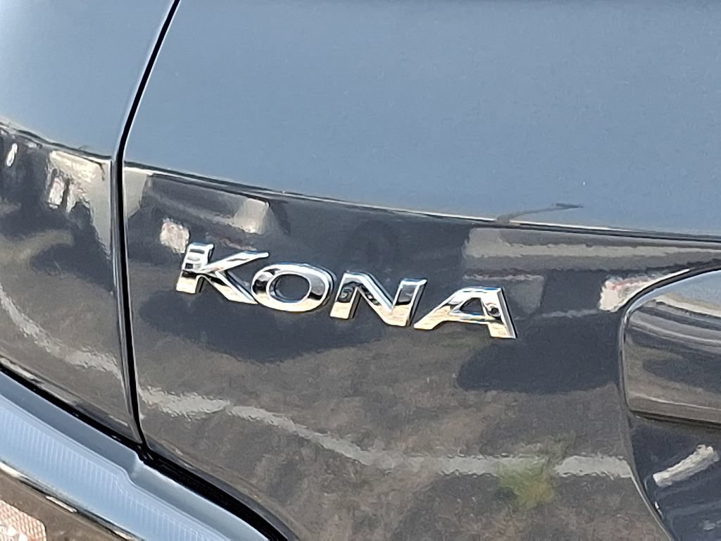 Used 2023 Hyundai Kona SE w/ Cargo Package AWD/4WD image 16