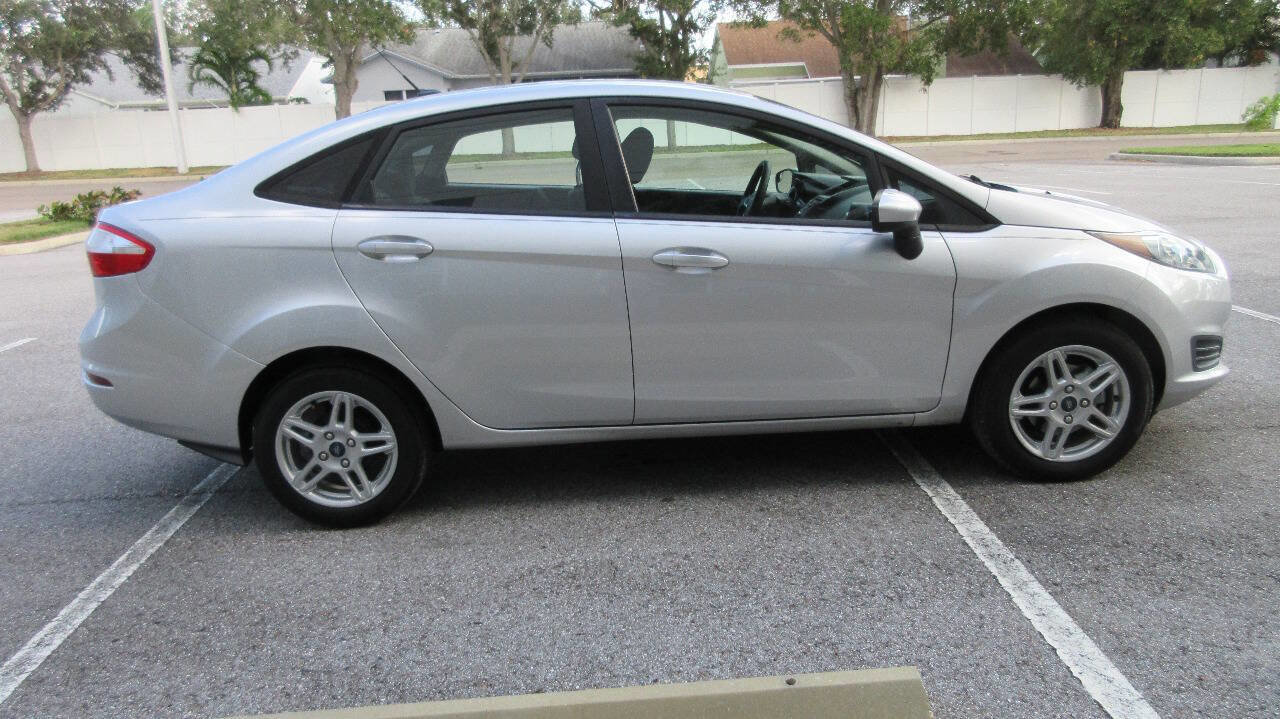 Used 2019 Ford Fiesta SE image 6