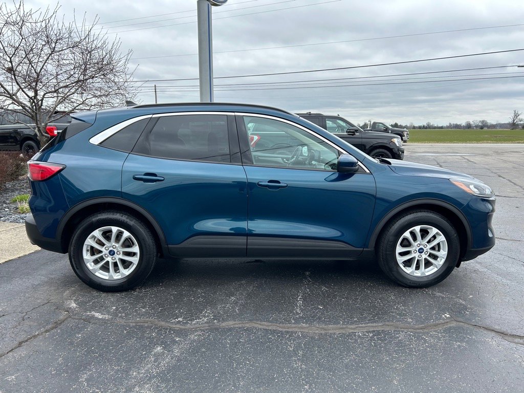 Used 2020 Ford Escape SE image 9