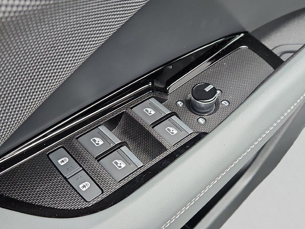 New 2026 Audi Q3 quattro 2.0T AWD/4WD image 19