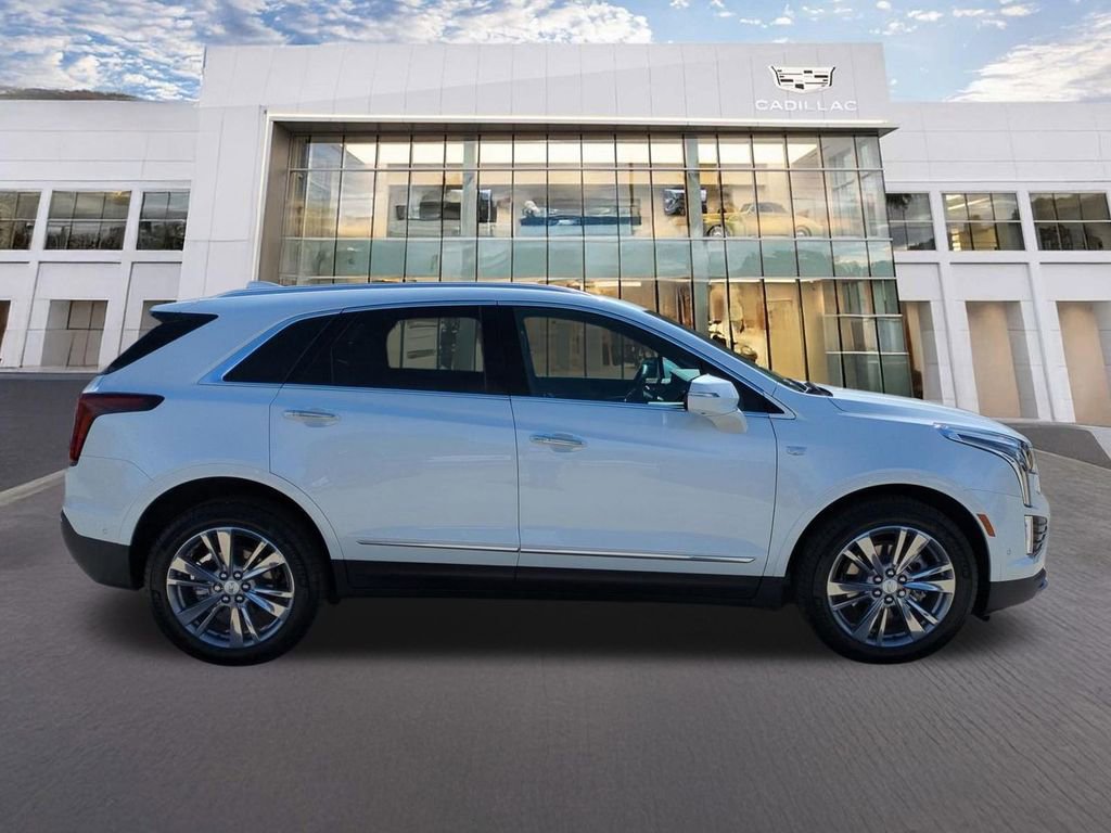 Used 2026 Cadillac XT5 Premium Luxury w/ Driver Assist Package AWD/4WD image 4