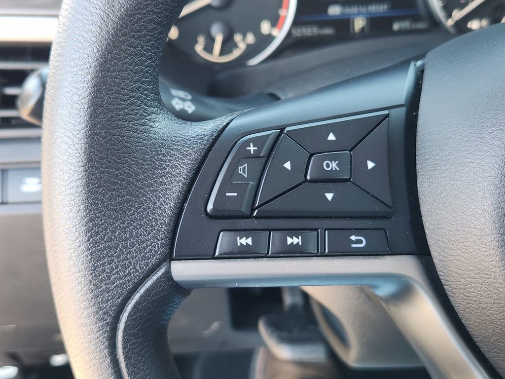 Used 2024 Nissan Altima 2.5 SV image 31