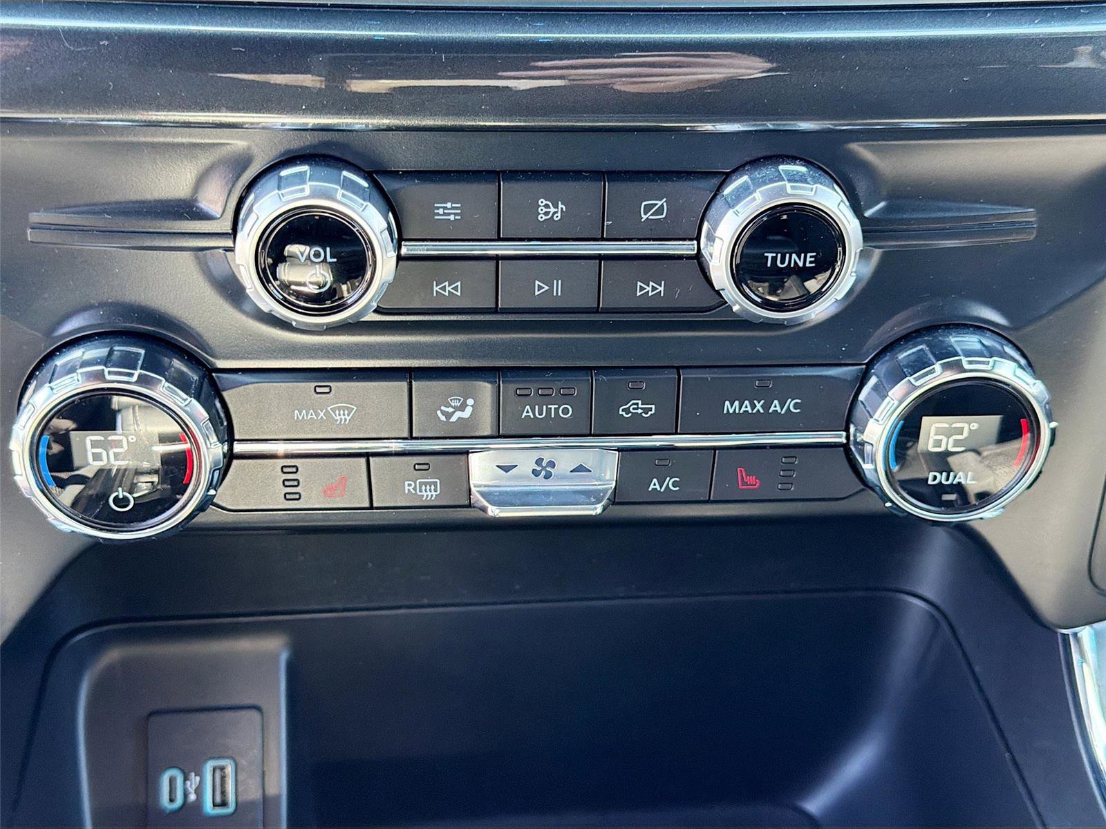 Used 2021 Ford F150 XLT w/ Equipment Group 302A High image 17