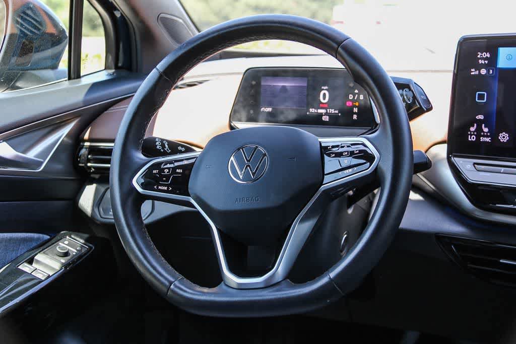 Used 2023 Volkswagen ID.4 2WD image 15