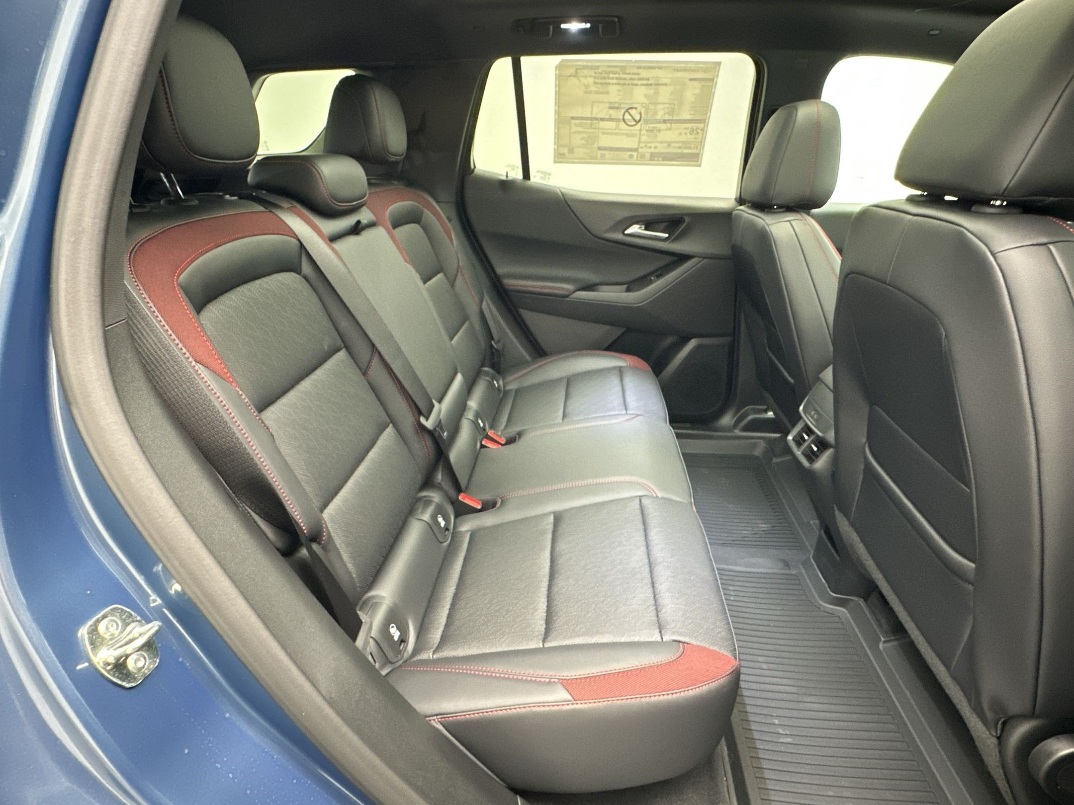 New 2027 Chevrolet Equinox RS w/ LPO, Floor Liner Package AWD/4WD image 31