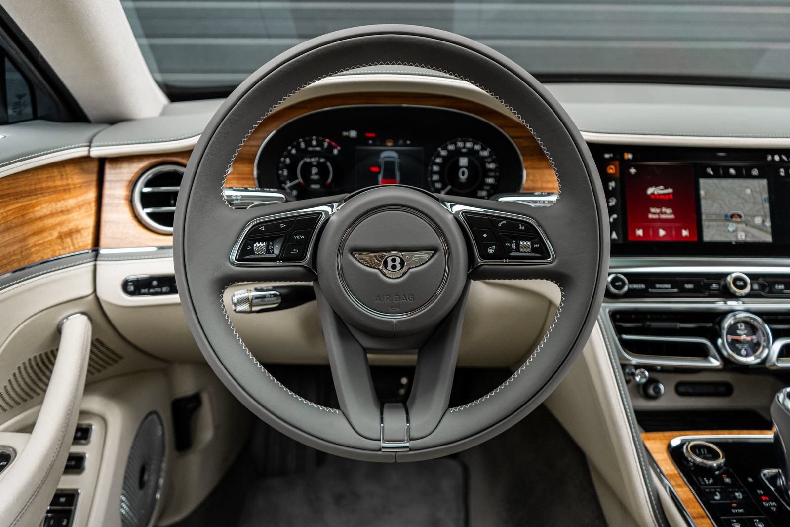 Certified 2026 Bentley Flying Spur Plug-In Hybrid AWD/4WD image 30