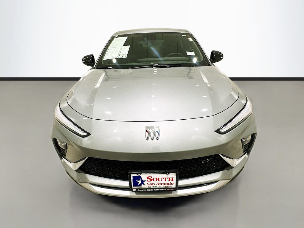 Certified 2025 Buick Envista Sport Touring w/ Convenience I Package FWD image 2