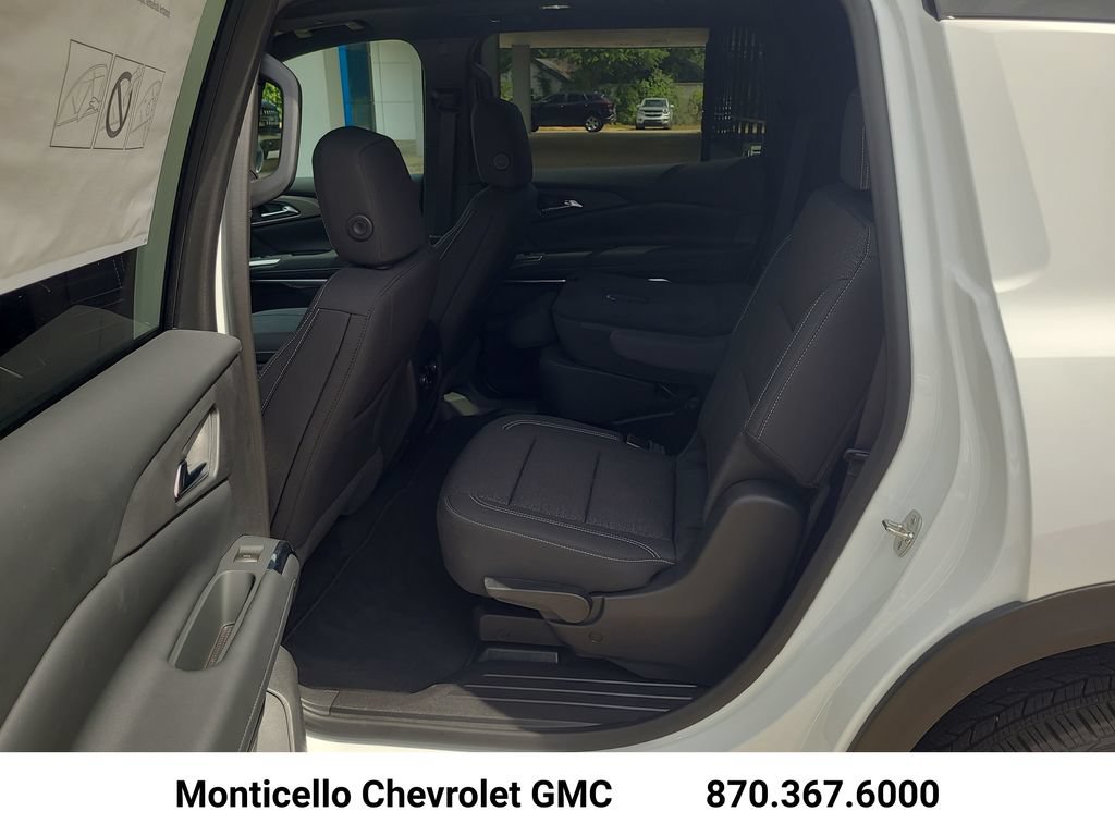 New 2026 Chevrolet Traverse LT w/ Sun and Wheel Package FWD image 26