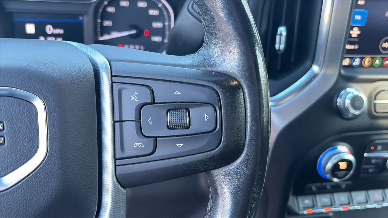 Used 2019 GMC Sierra 1500 SLT w/ SLT Premium Plus Package image 13