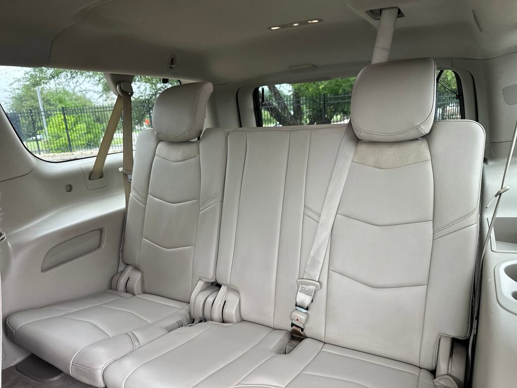 Used 2020 Cadillac Escalade ESV Luxury RWD image 37