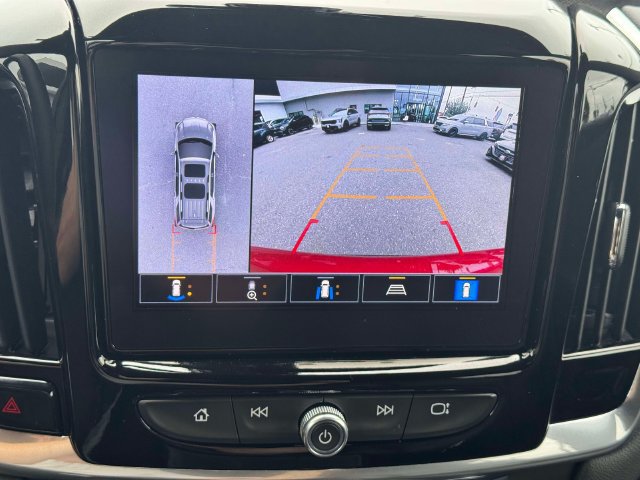 Used 2023 Chevrolet Traverse RS AWD/4WD image 22