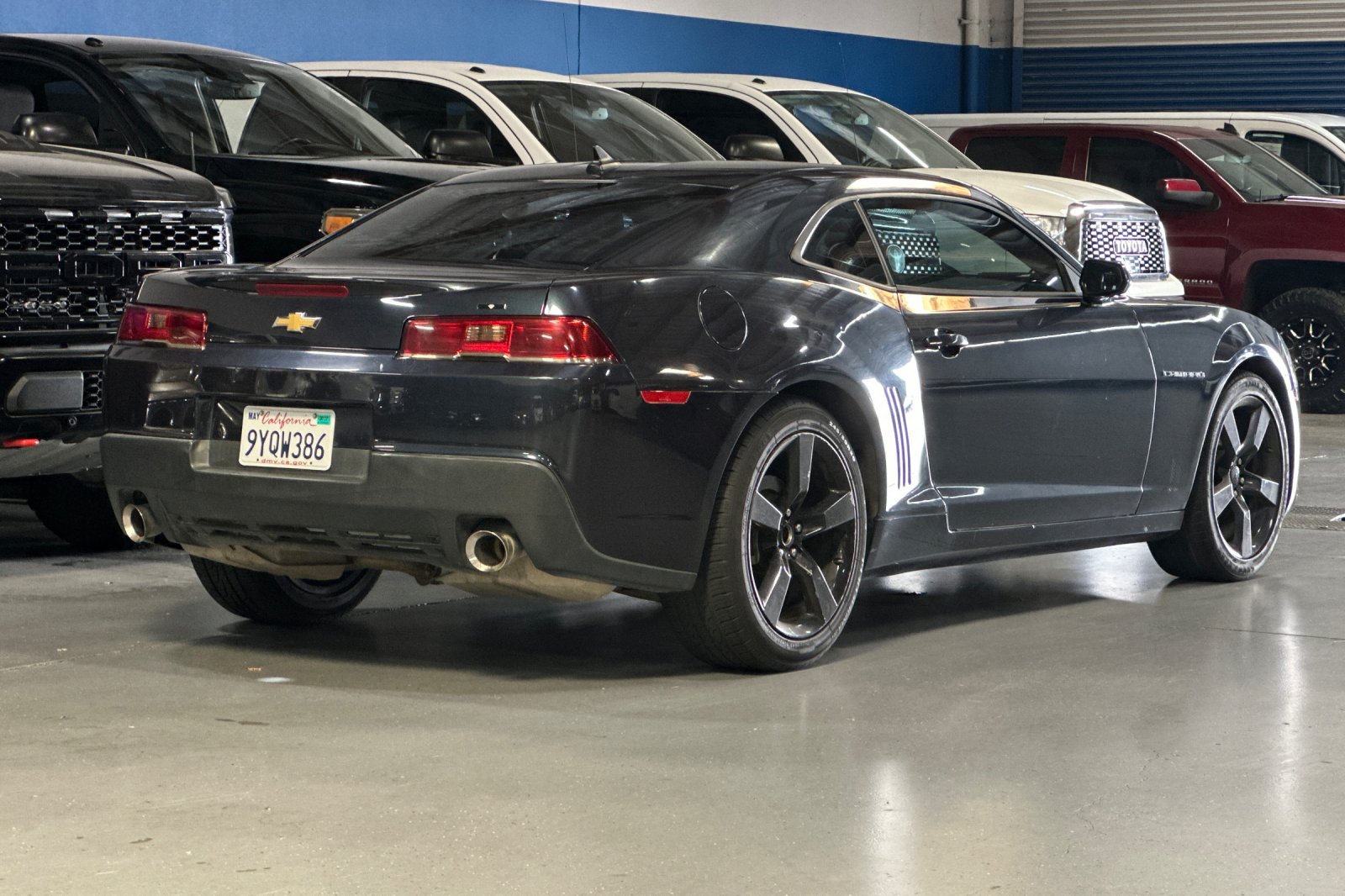 Used 2014 Chevrolet Camaro LS RWD image 4
