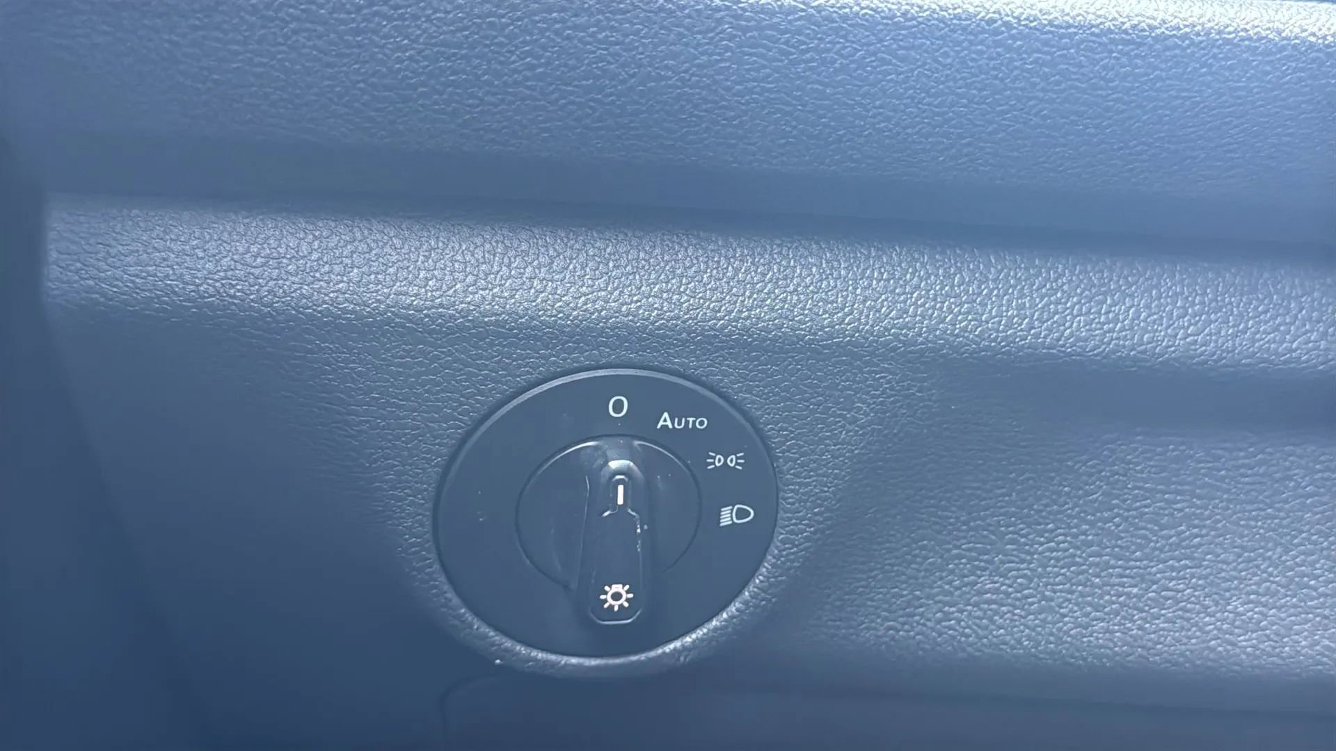 Used 2019 Volkswagen Jetta GLI image 15