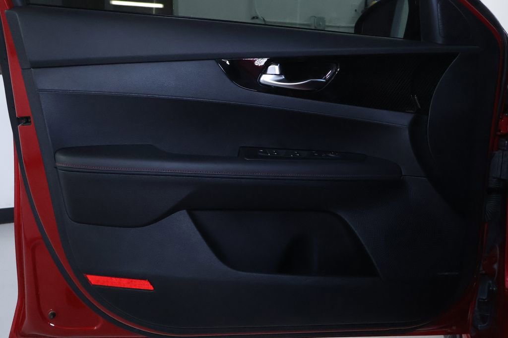 Used 2024 Kia Forte GT w/ GT2 Package image 13