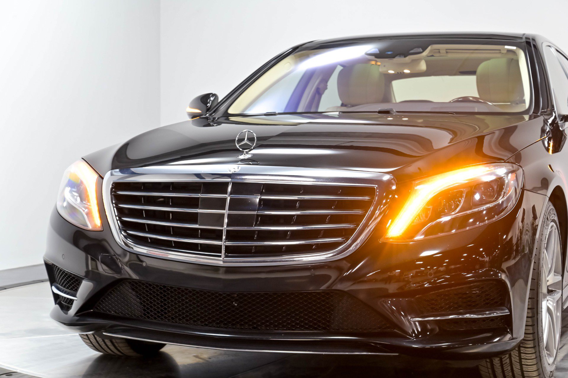 Used 2016 Mercedes-Benz S 550 4MATIC Sedan image 81