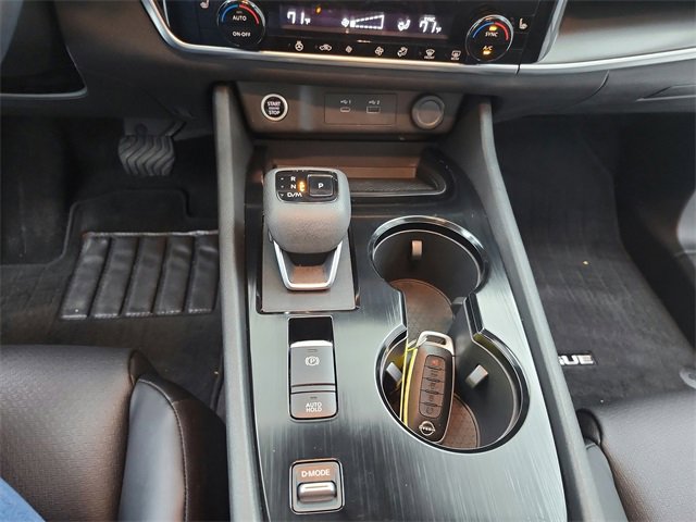 Used 2023 Nissan Rogue SV w/ SV Premium Package image 64