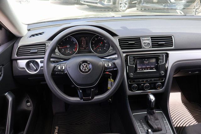 Used 2016 Volkswagen Passat 1.8T S image 16