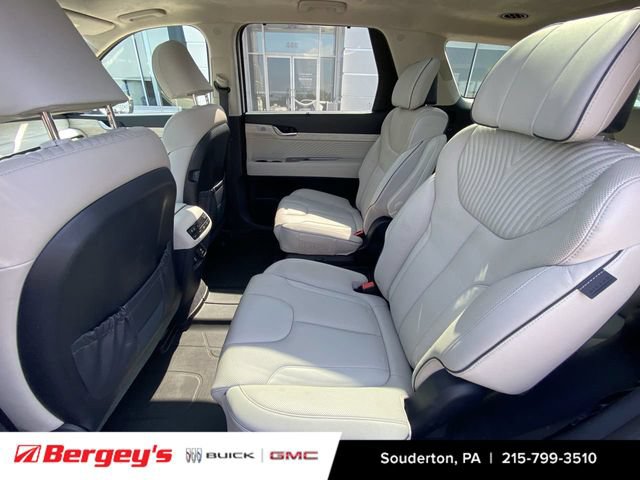 Used 2023 Hyundai Palisade Calligraphy AWD/4WD image 28