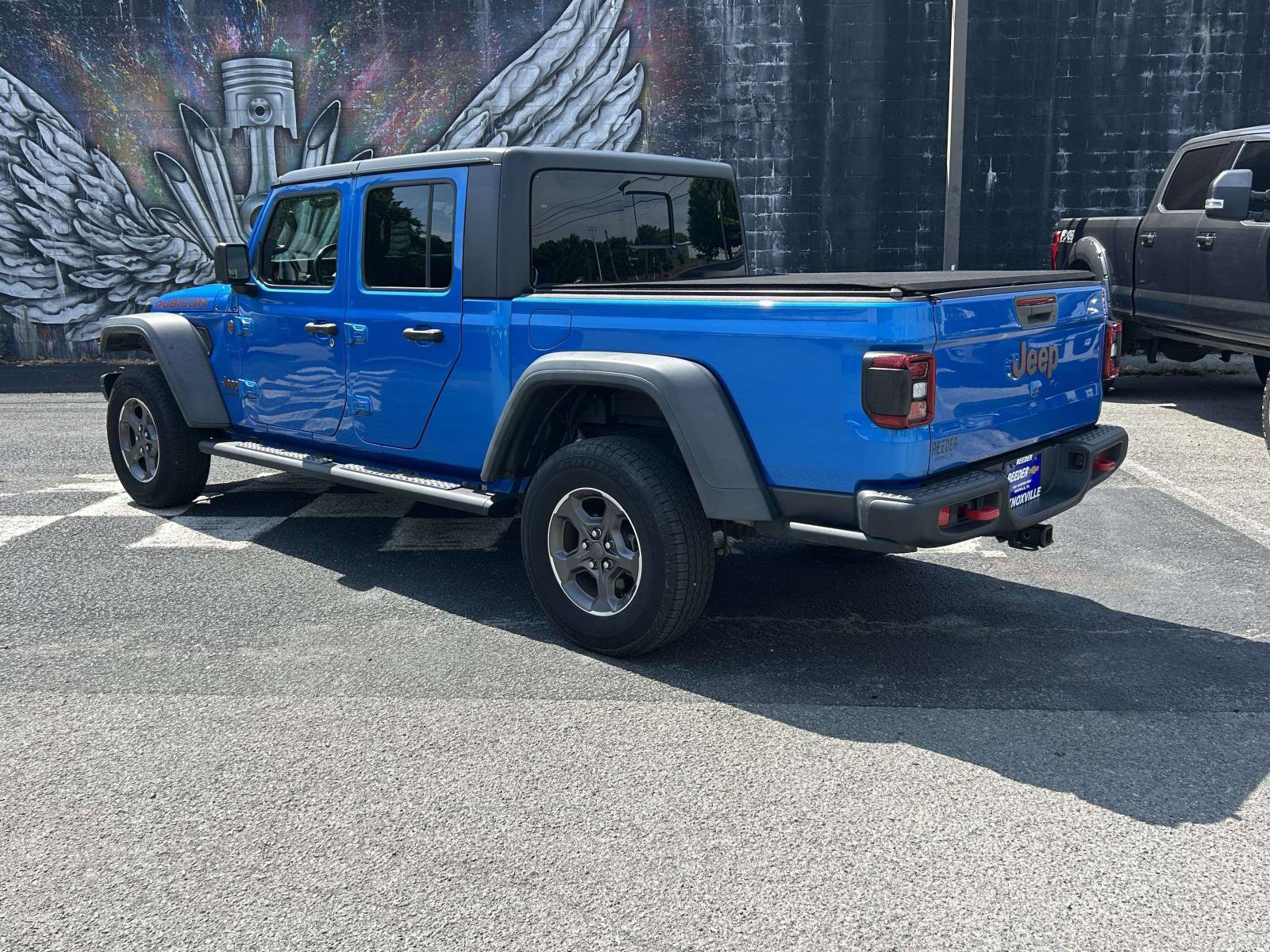 Used 2020 Jeep Gladiator Rubicon AWD/4WD image 5
