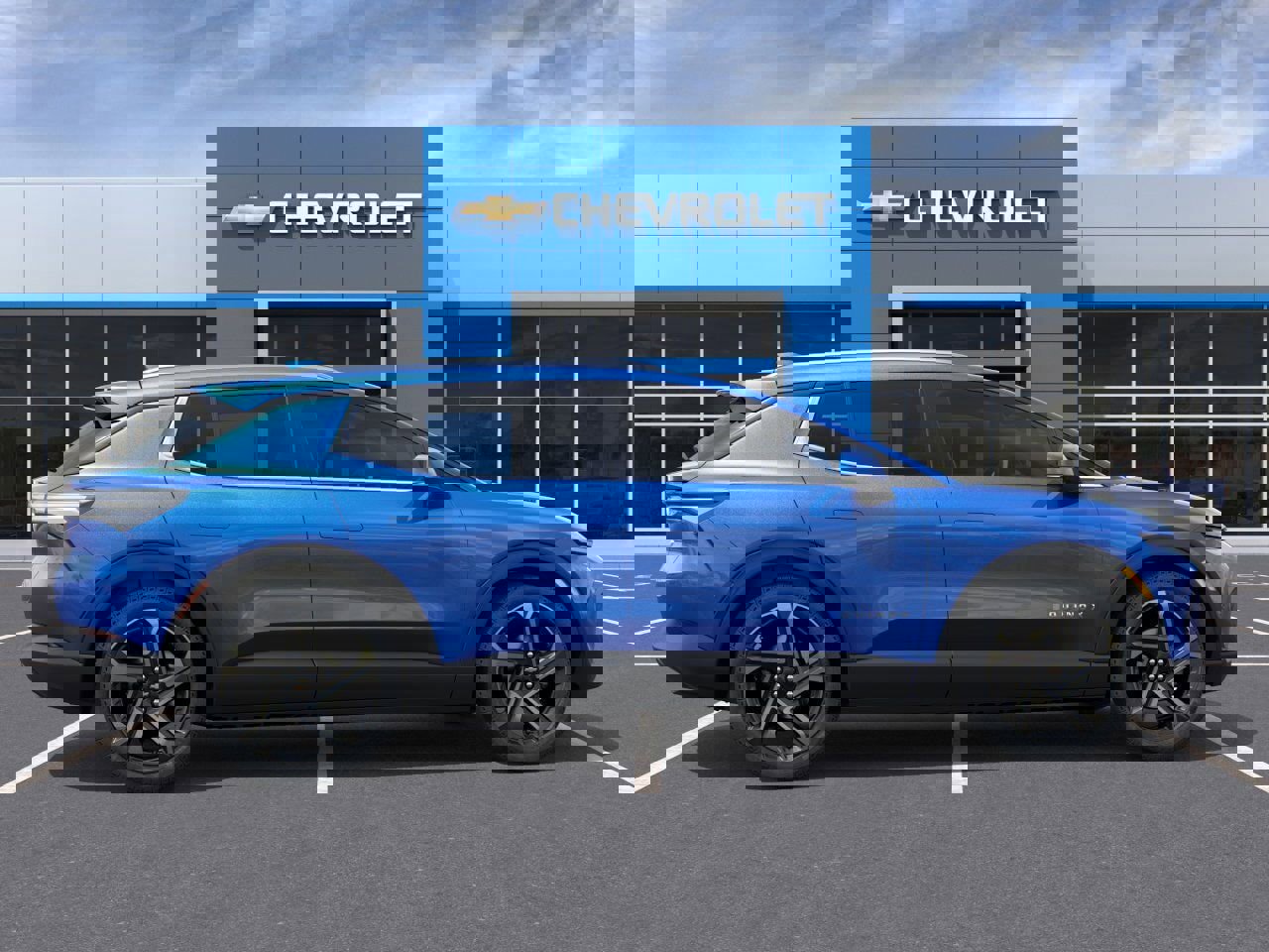 New 2026 Chevrolet Equinox EV LT image 5