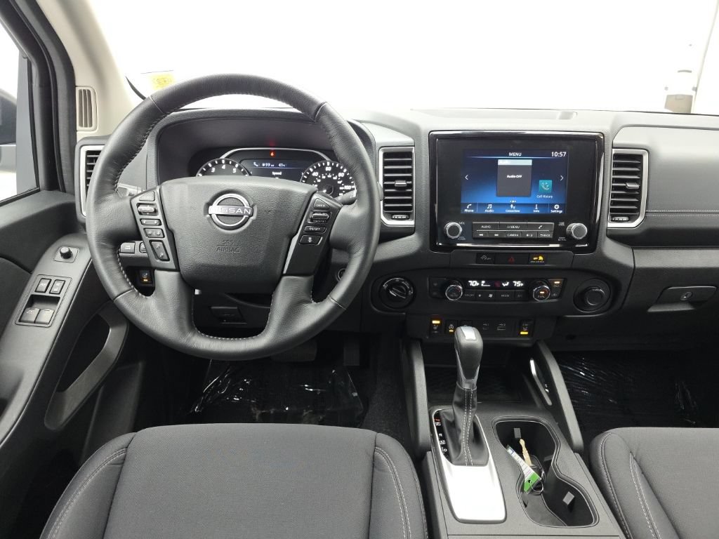 Used 2024 Nissan Frontier SV w/ SV Convenience Package AWD/4WD image 16