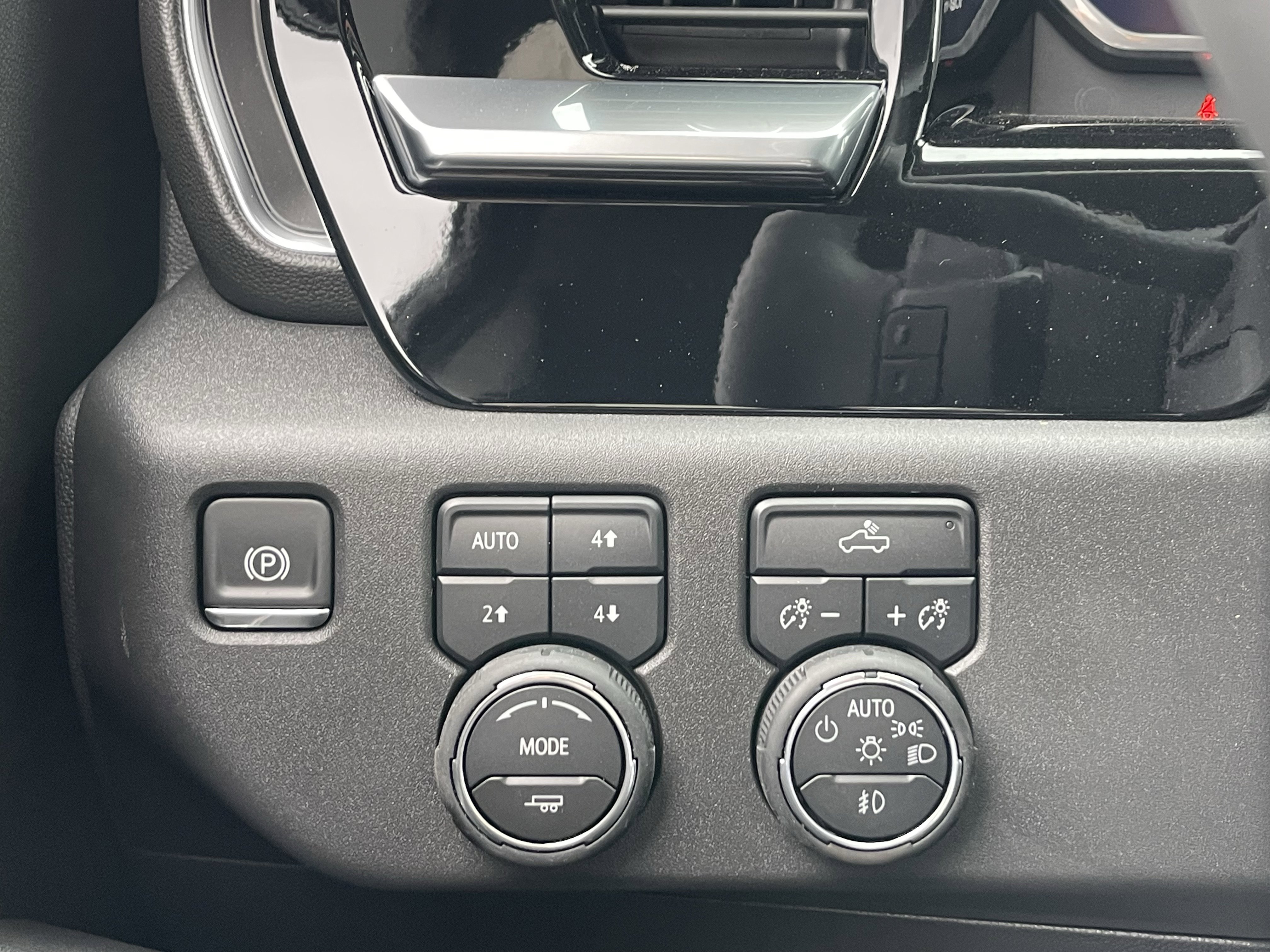 New 2026 Chevrolet Silverado 1500 LT Trail Boss w/ Convenience Package II image 24