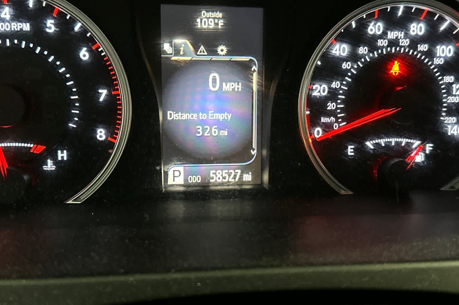 Used 2016 Toyota Camry SE FWD image 25