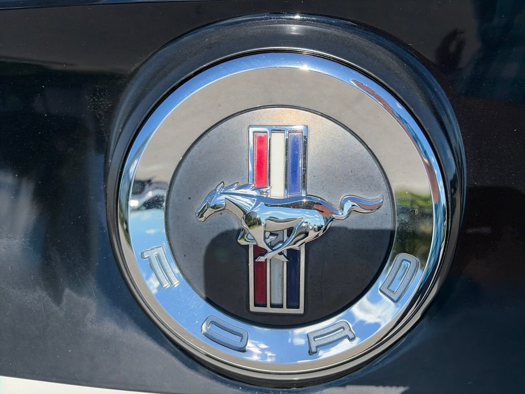 Used 2013 Ford Mustang Boss 302 w/ Boss 302 Accessory Pkg RWD image 11