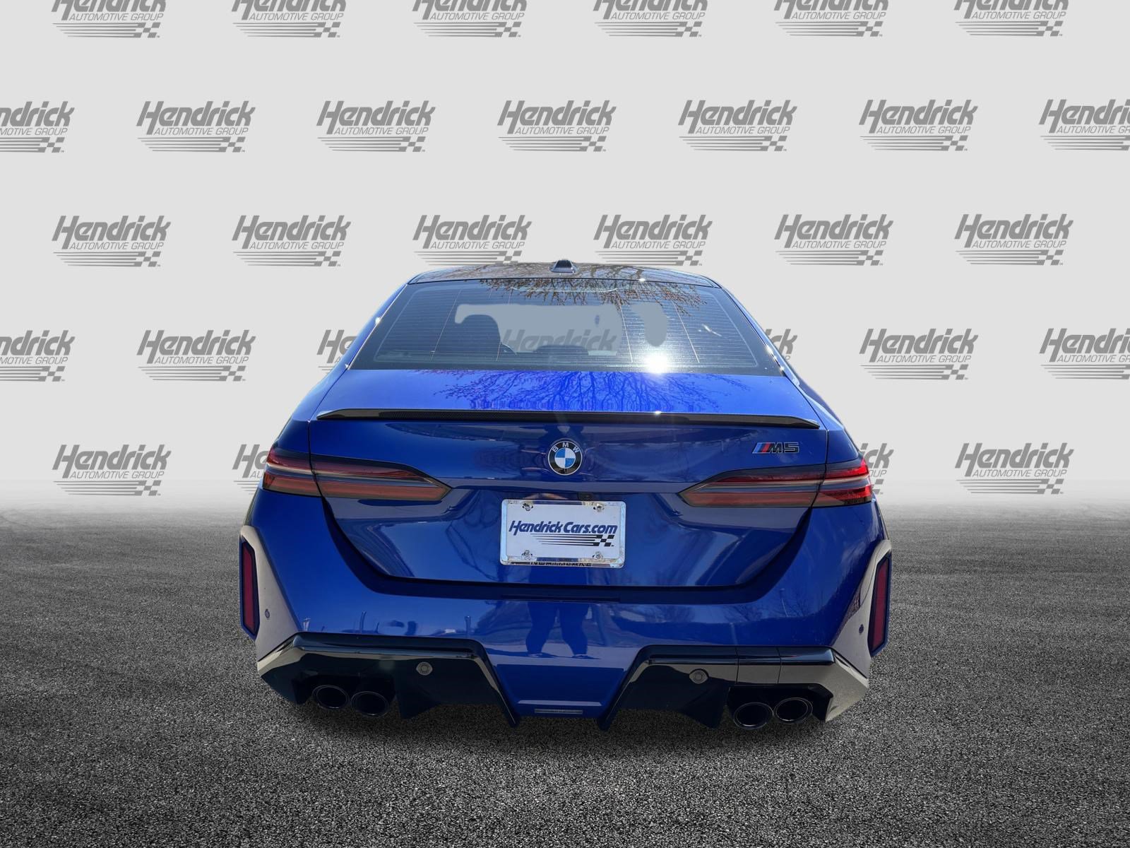 Used 2025 BMW M5 w/ Carbon Package AWD/4WD image 9