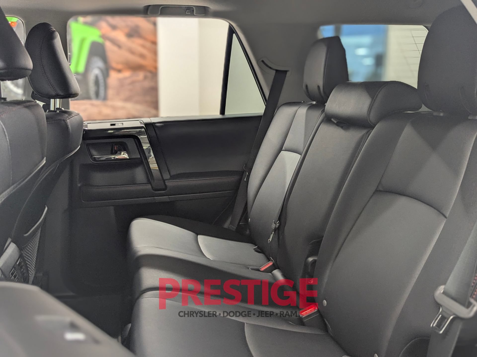 Used 2024 Toyota 4Runner TRD Off-Road Premium w/ Moonroof Package AWD/4WD image 31