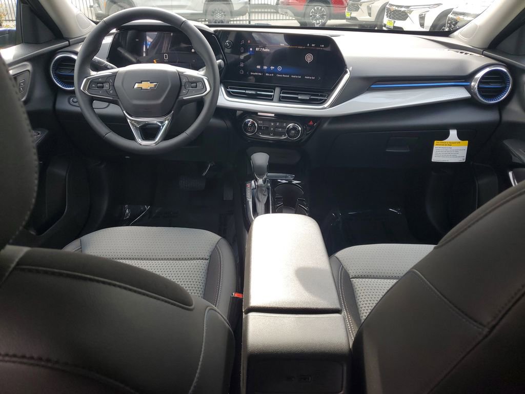 New 2026 Chevrolet Trax LT w/ Sunroof Package image 10