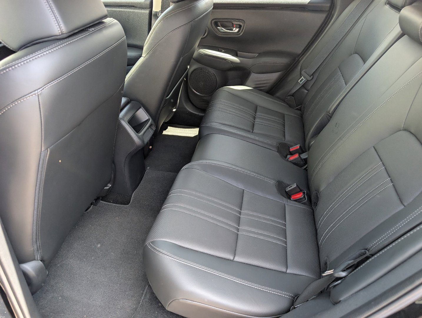 Used 2024 Honda HR-V EX-L image 24