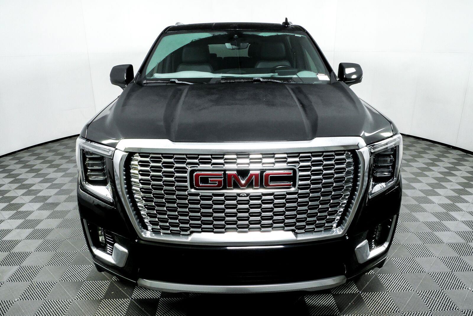 Used 2022 GMC Yukon XL Denali w/ Denali Ultimate Package AWD/4WD image 28