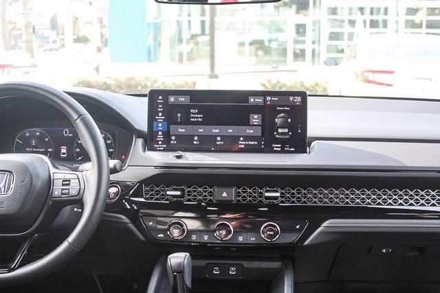 Used 2025 Honda Accord Sport image 19