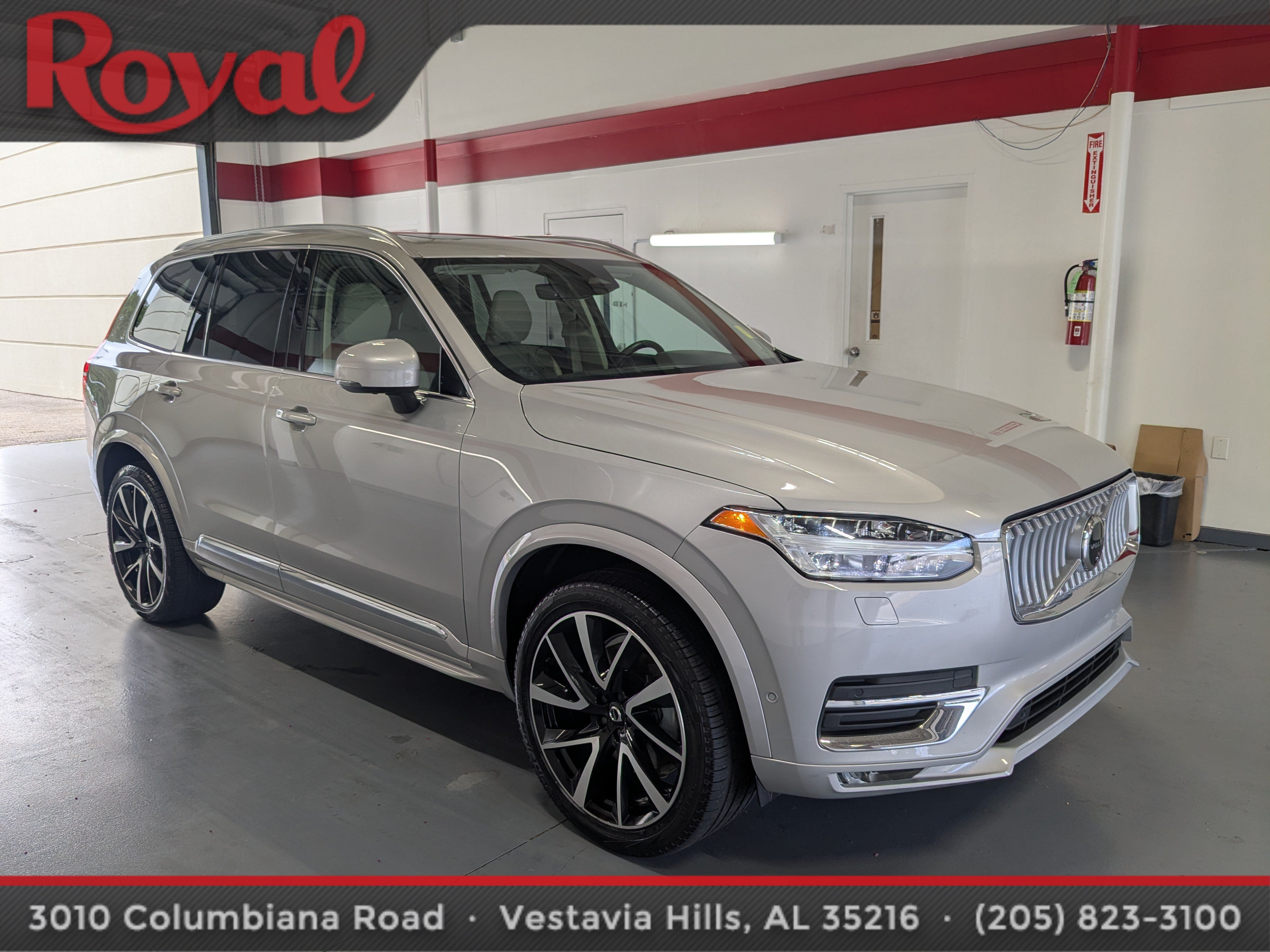 Used 2025 Volvo XC90 B6 Plus AWD/4WD image 5