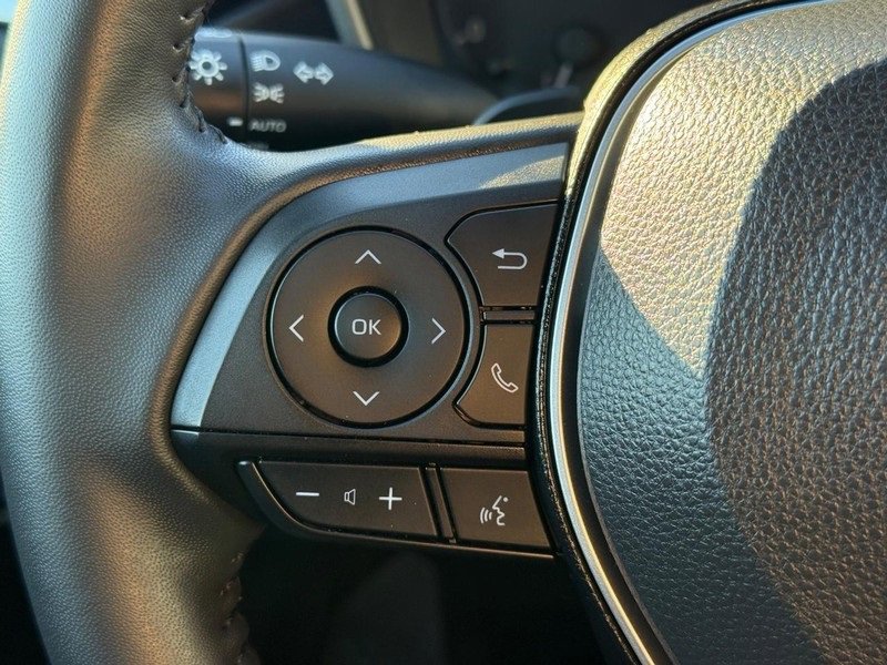 Used 2024 Toyota Corolla SE image 20