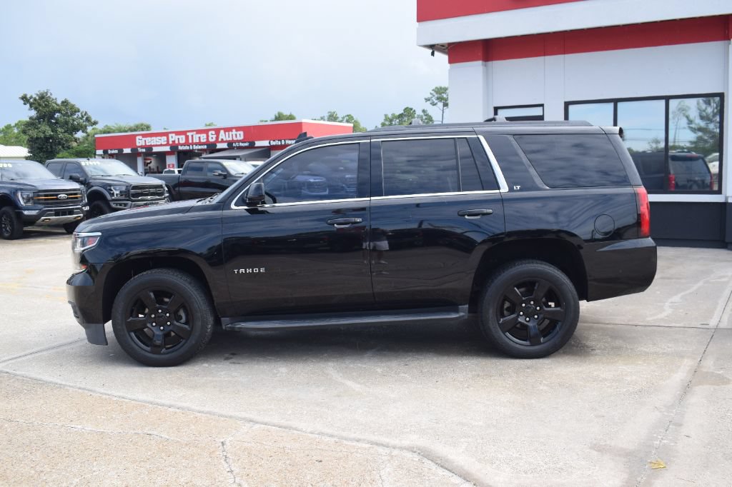 Used 2019 Chevrolet Tahoe LT w/ LT Midnight Edition RWD image 2