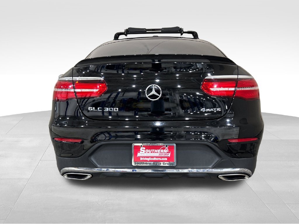 Used 2017 Mercedes-Benz GLC 300 4MATIC Coupe image 4