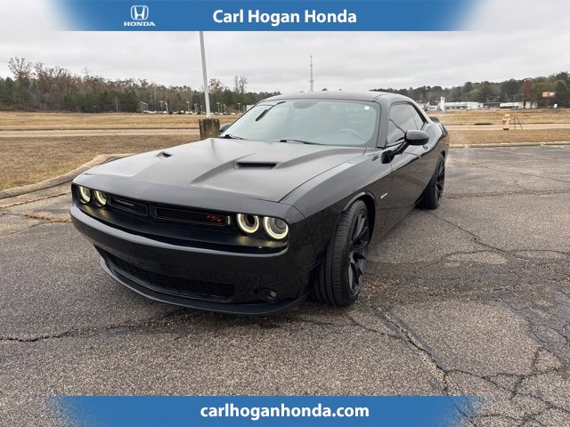 Used 2015 Dodge Challenger R/T Plus image 1