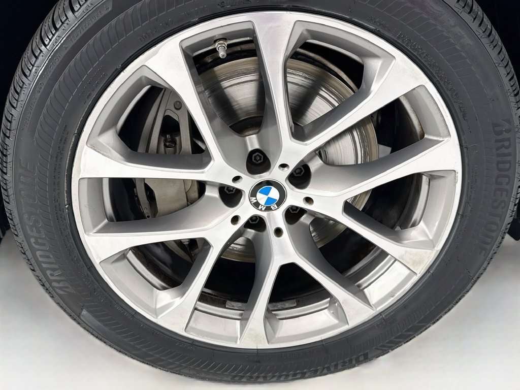 Used 2021 BMW X5 xDrive45e w/ Premium Package AWD/4WD image 31