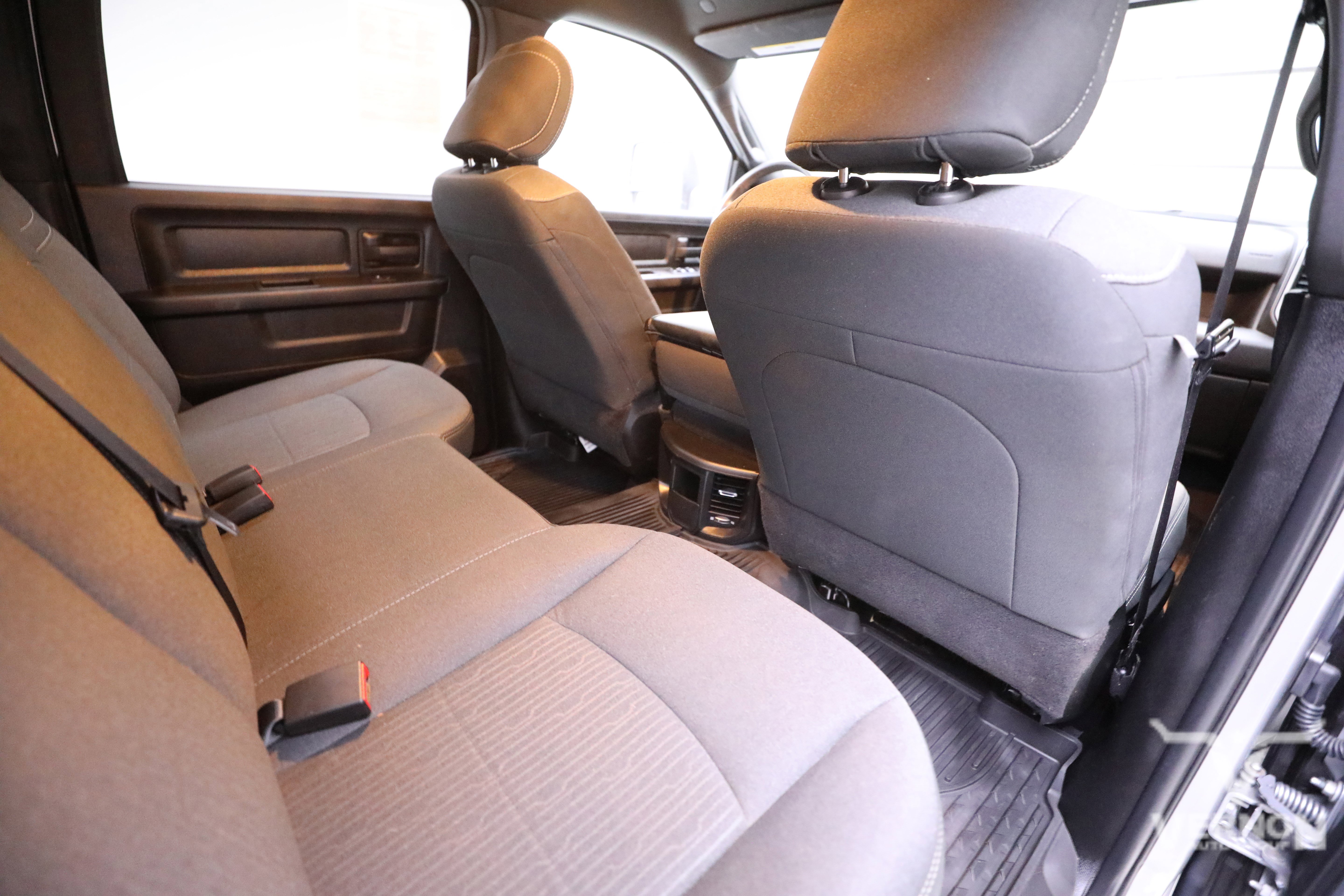 Used 2024 RAM 2500 Tradesman w/ Chrome Appearance Group image 12