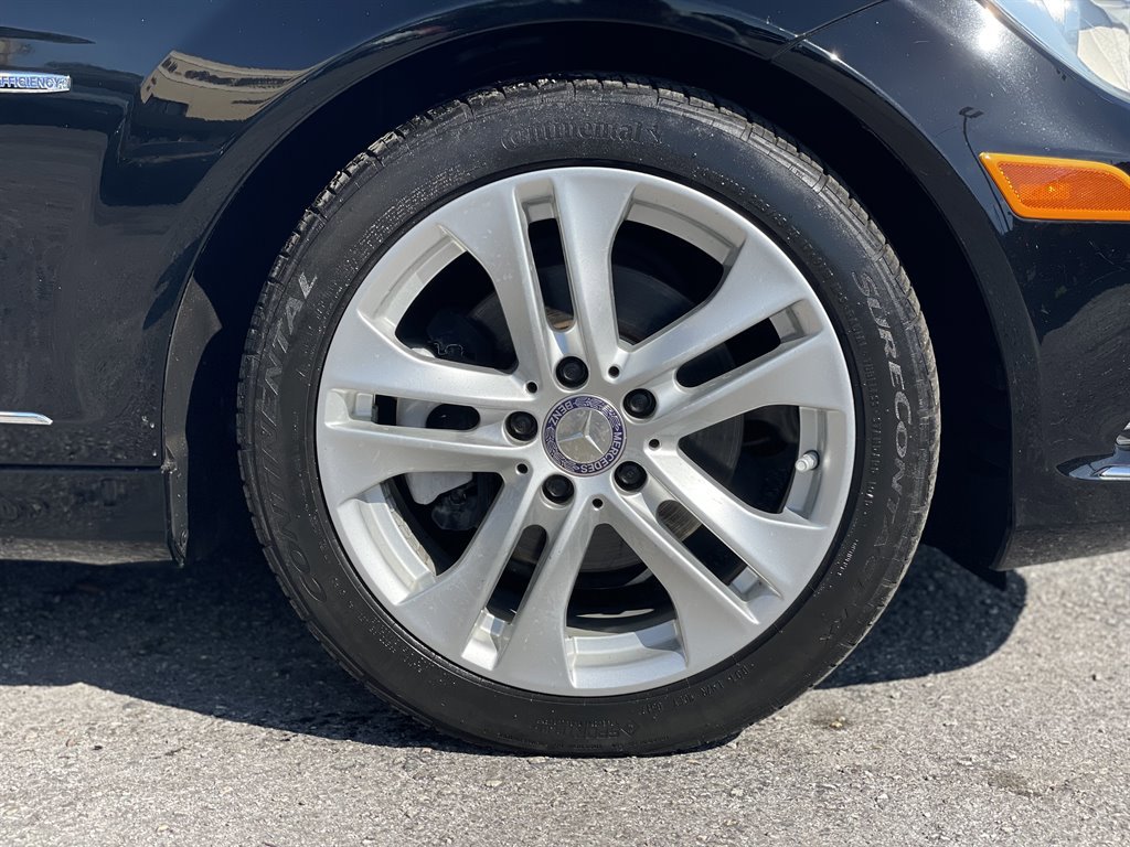 Used 2012 Mercedes-Benz C 250 Sedan w/ Premium 1 Pkg image 34