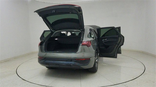 Used 2024 Audi Q8 e-tron Premium image 75