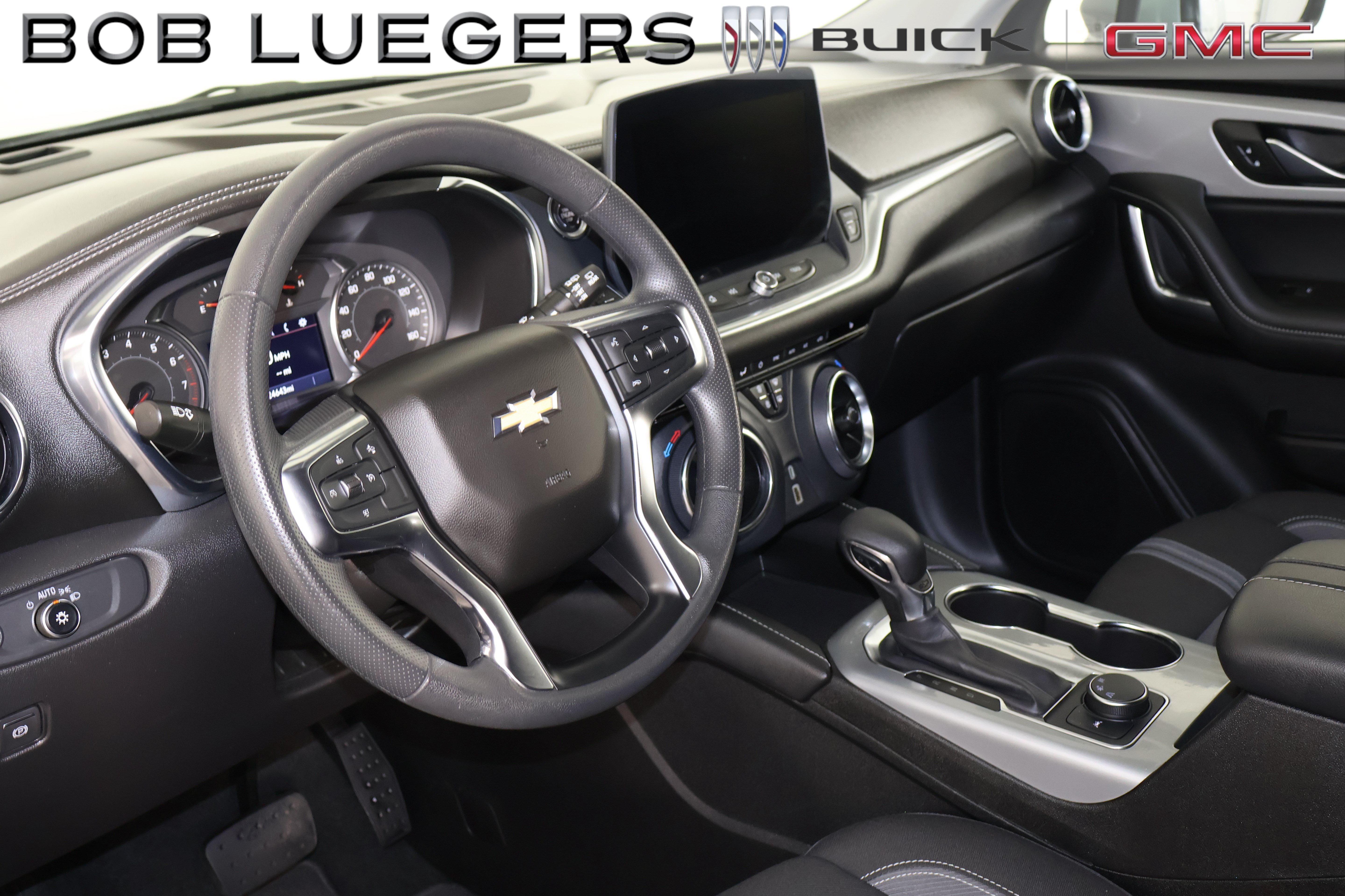 Certified 2025 Chevrolet Blazer LT FWD image 9