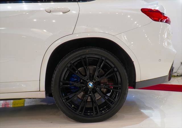 Used 2019 BMW X4 M40i image 9