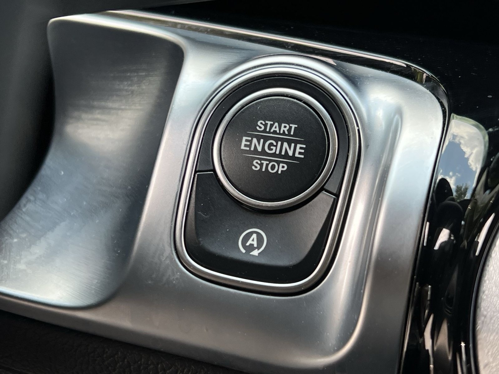 Used 2026 Mercedes-Benz GLB 250 4MATIC image 38