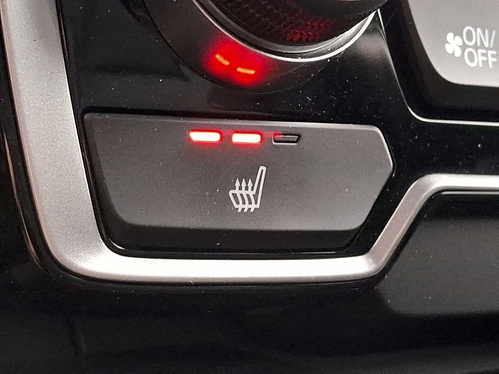 Used 2020 Honda CR-V Touring image 29