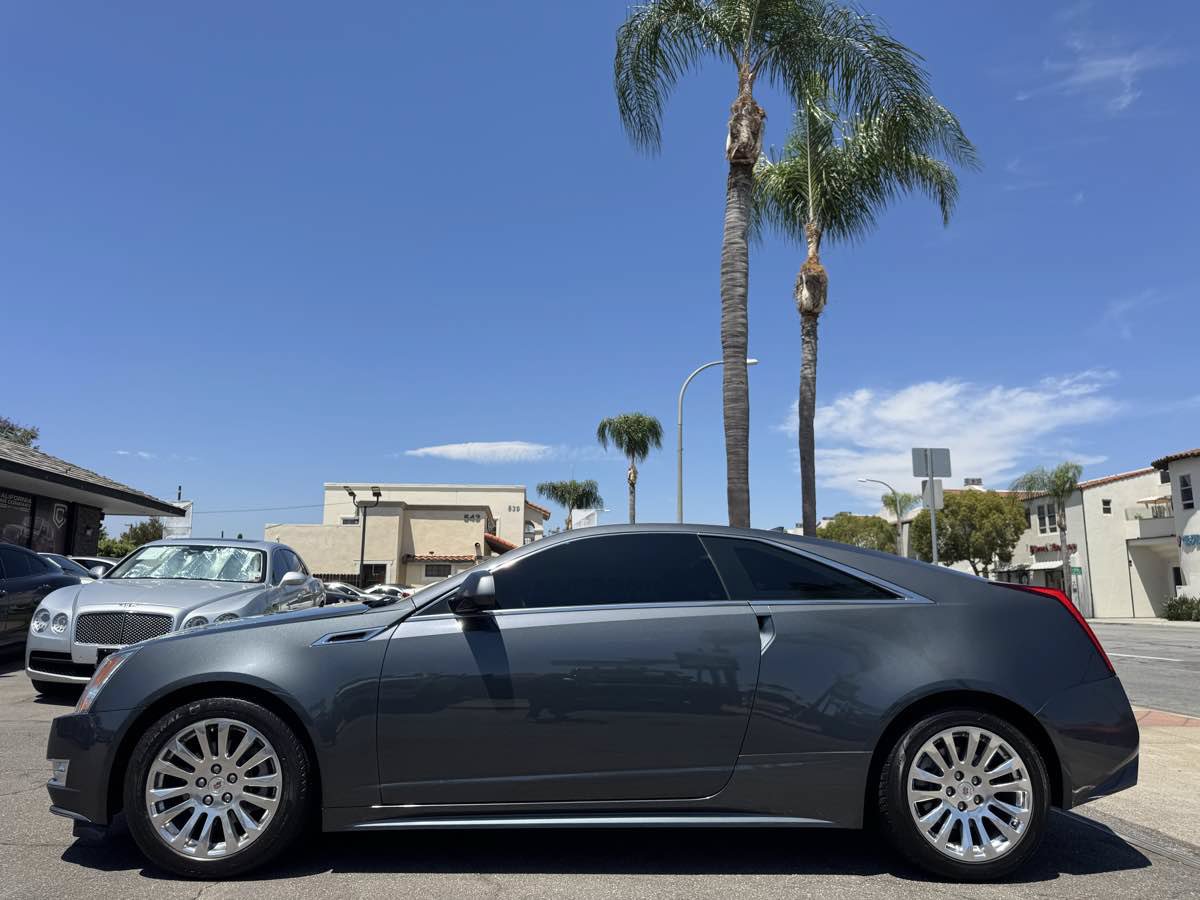Used 2012 Cadillac CTS Performance RWD image 2